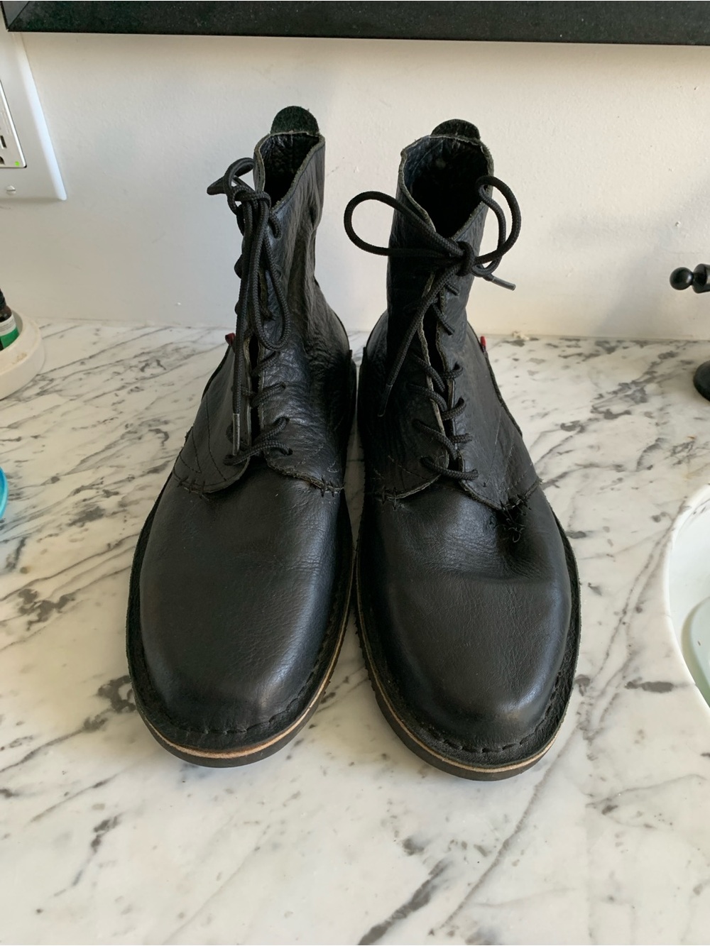 OLIBERTE Men’s Black Lace Up Leather Boots. - Red Insole